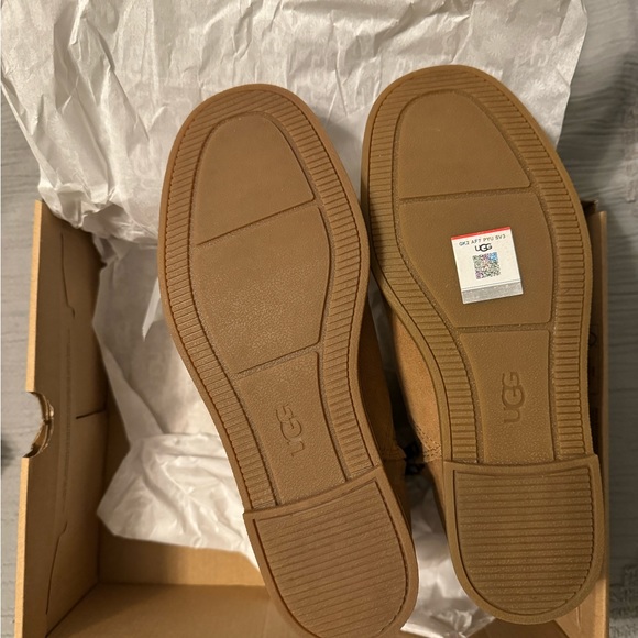 UGG Josefene Ankle Boot - Size 6 - Picture 4 of 5